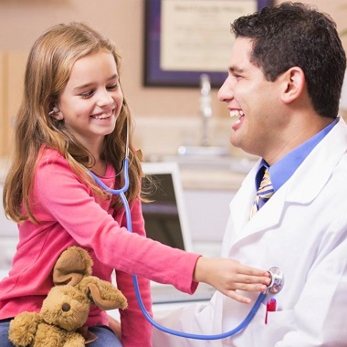 Gyógyuljon játszva a gyermeked! Gyermekgyógyászati kivizsgálás a MaciMed Gyermekorvosi rendelőben, ahol a gyógyszer-mentes terápiákon van a hangsúly